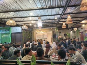 Suasana Diskusi Publik di Meeino Warking (6/9/2026)